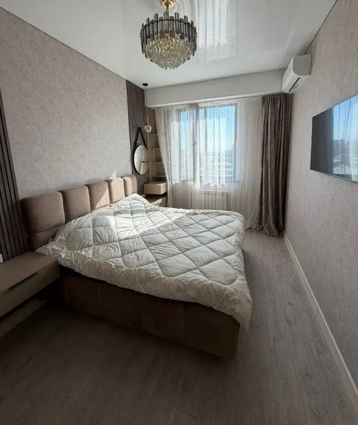 2-комн. квартира, ул. Ростома, 8