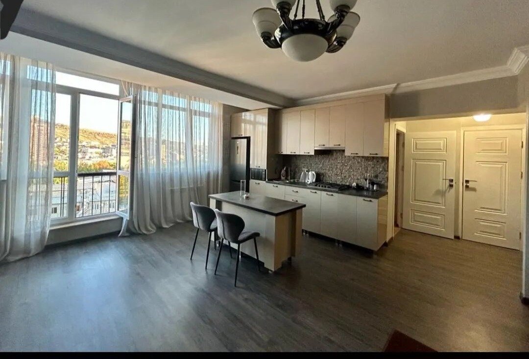 2-room apartment, проспект Саят-Новы, 9