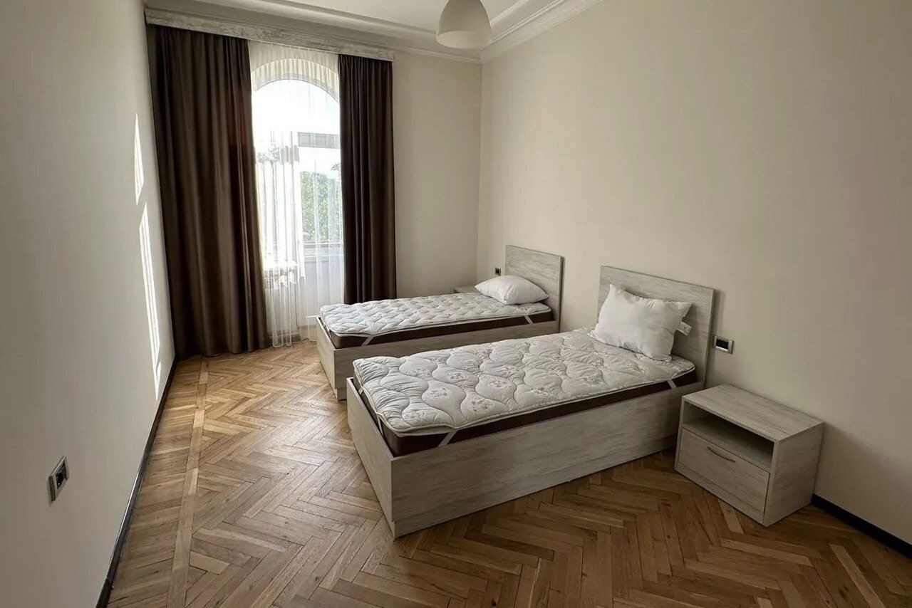 3-комн. квартира, ул. Исаакяна, 6