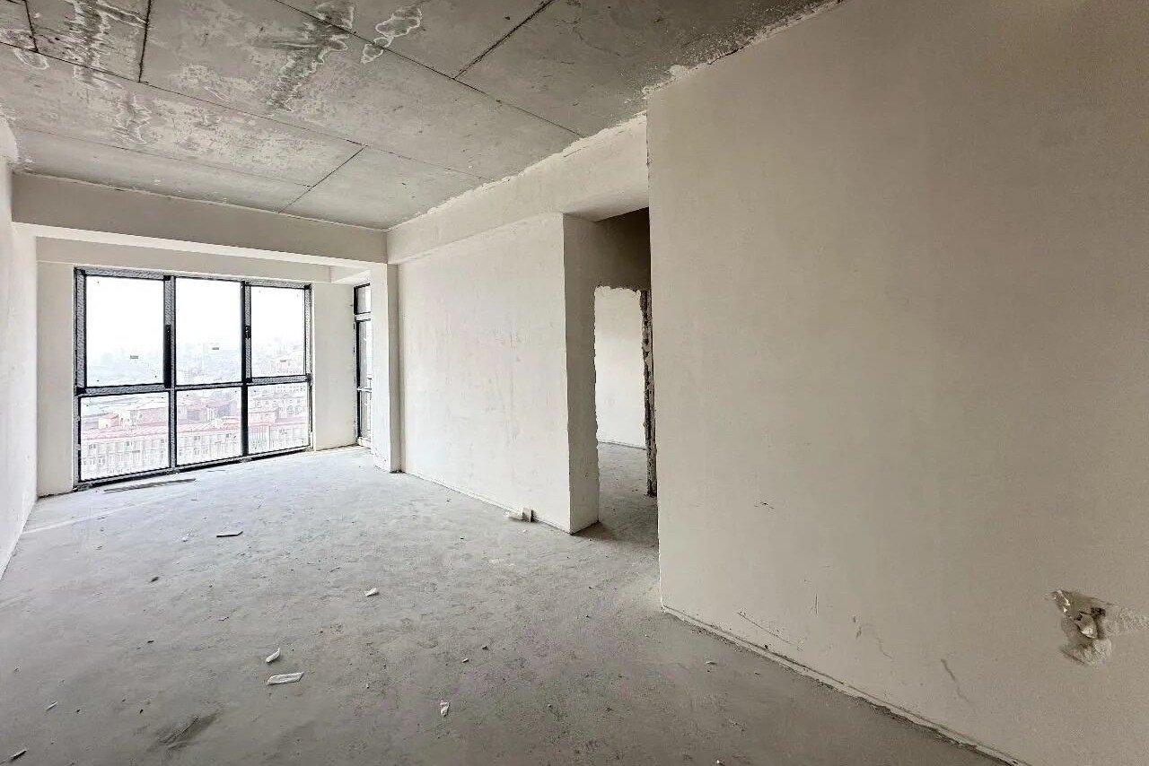 4 սենյականոց բնակարան, Գևորգ Ջահուկյան փ., 10