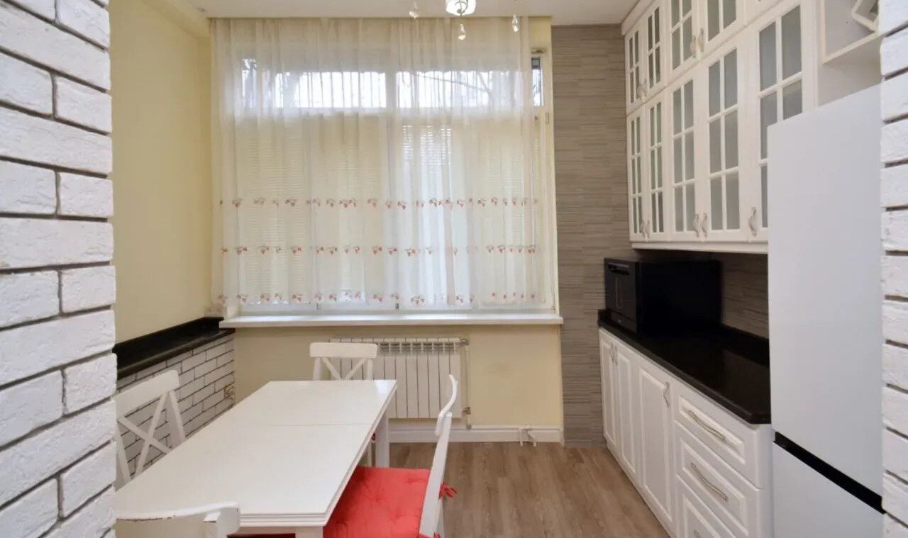 2-комн. квартира, ул. Сарьяна, 11