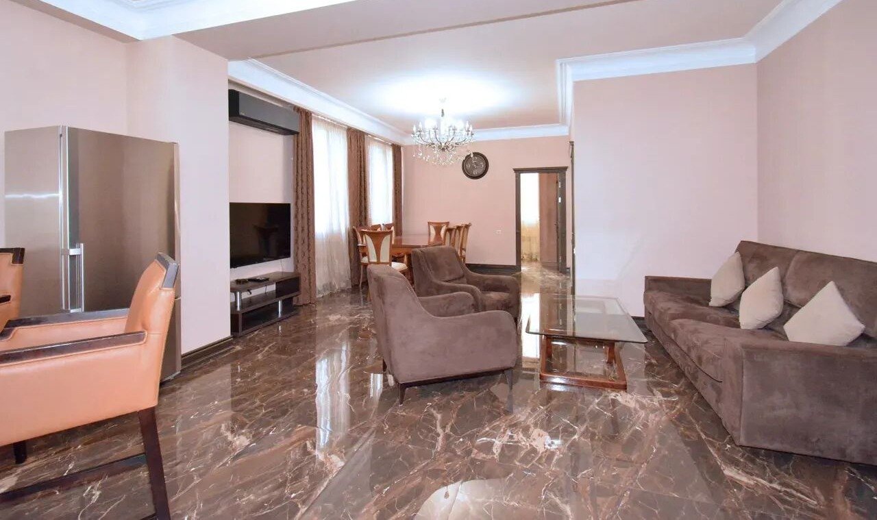 3-комн. квартира, ул. Папа Тагавора, 16