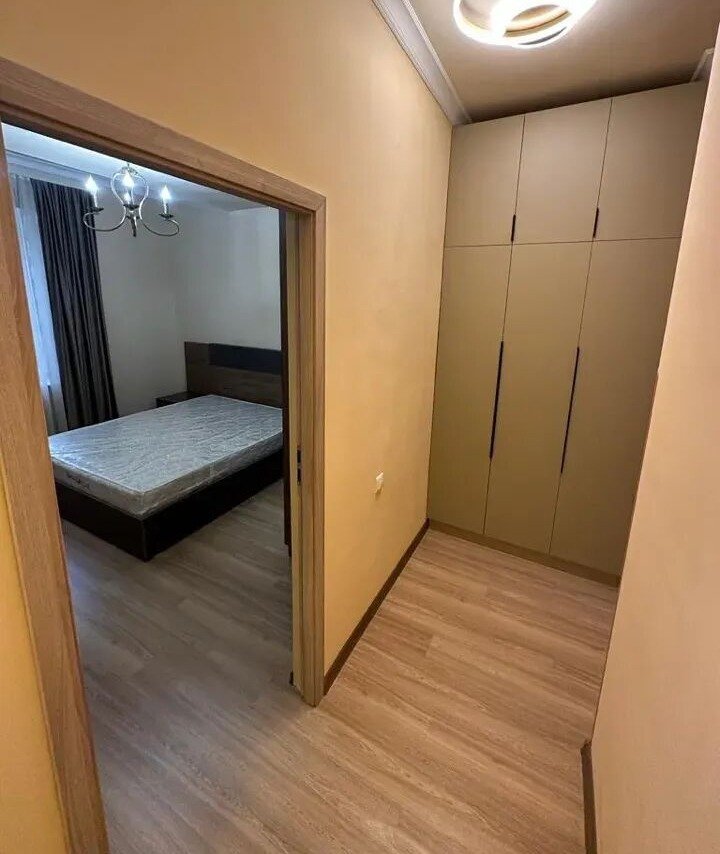 2-room apartment, Argishti St, 7