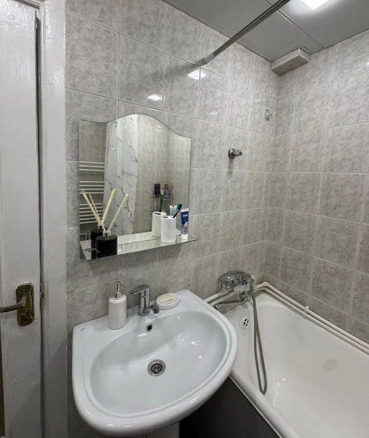 2-комн. квартира, ул. Амиряна, 9