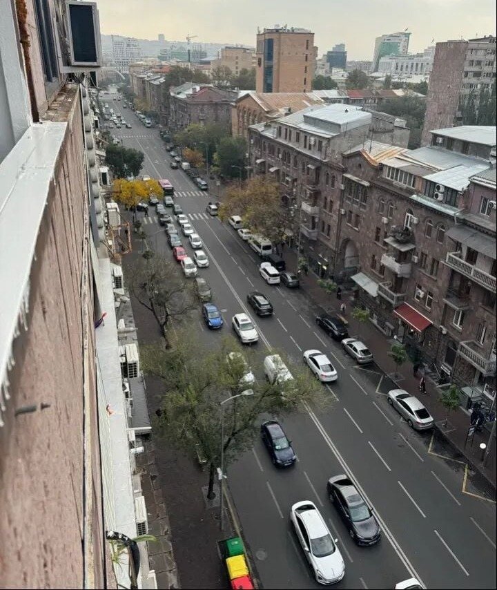 2-комн. квартира, ул. Амиряна, 15