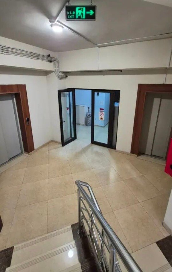 3-комн. квартира, ул. Чаренца, 2