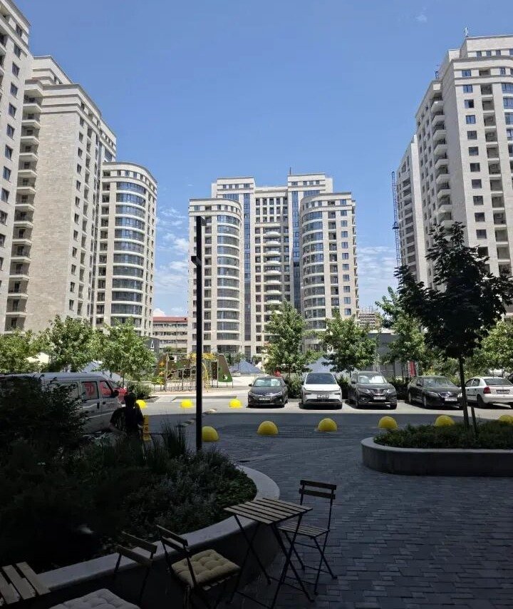 3-room apartment, Arshakunyats Ave, 13