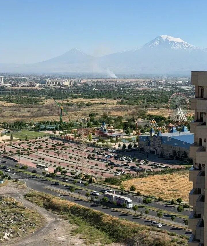 3 սենյականոց բնակարան, Մոնթե Մելքոնյանի պող., 8