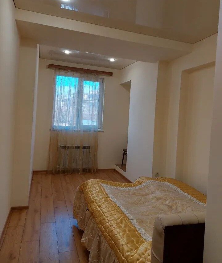 3-room apartment, Sebastiayi St, 7