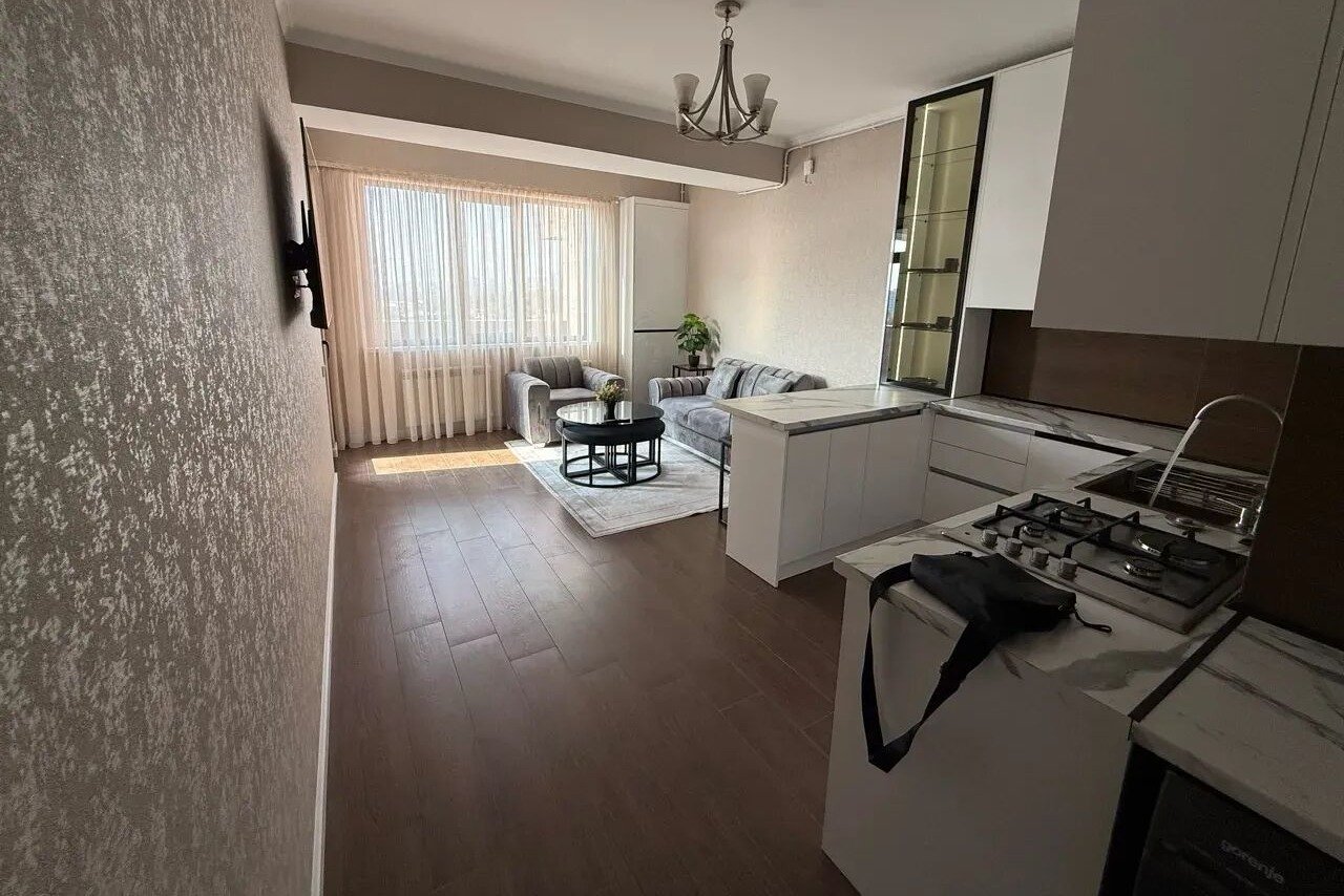3-room apartment, Eduard Isabekyan St, 9