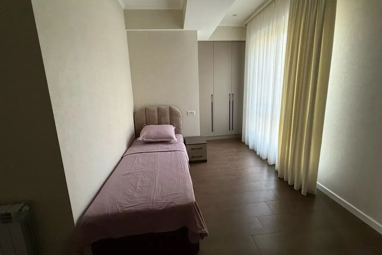 3-room apartment, Eduard Isabekyan St, 10