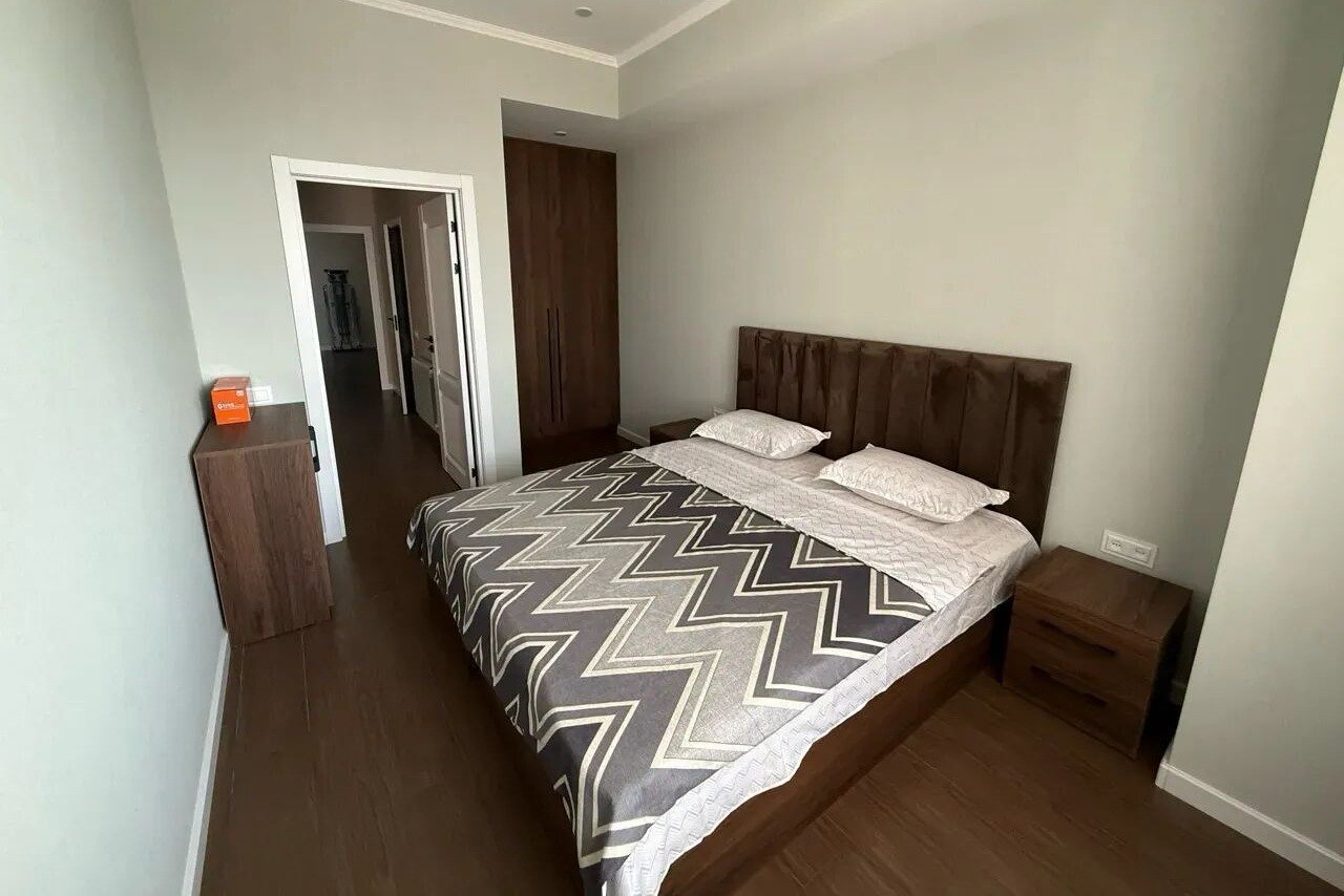 3-room apartment, Eduard Isabekyan St, 11