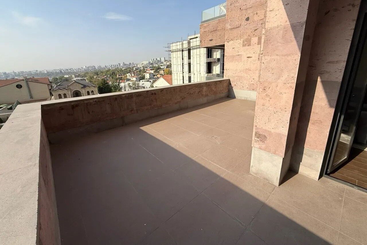3-room apartment, Eduard Isabekyan St, 13
