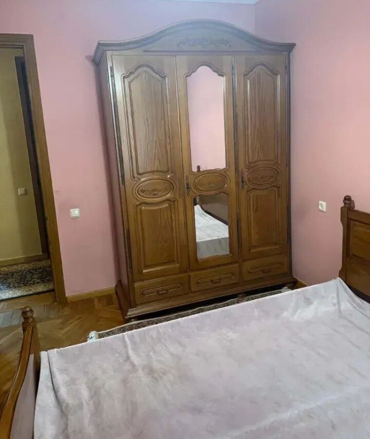 5-room apartment, Kocharyan St, 15