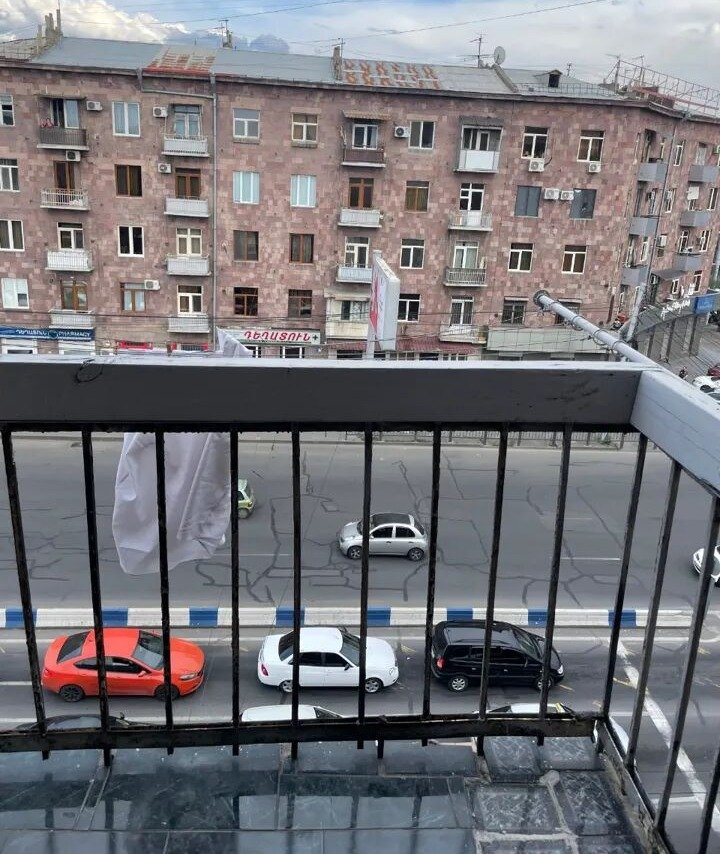 3-комн. квартира, пр. Аршакуняц, 9