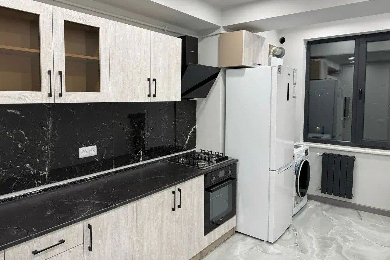 2-room apartment, Mantashyan St, 12